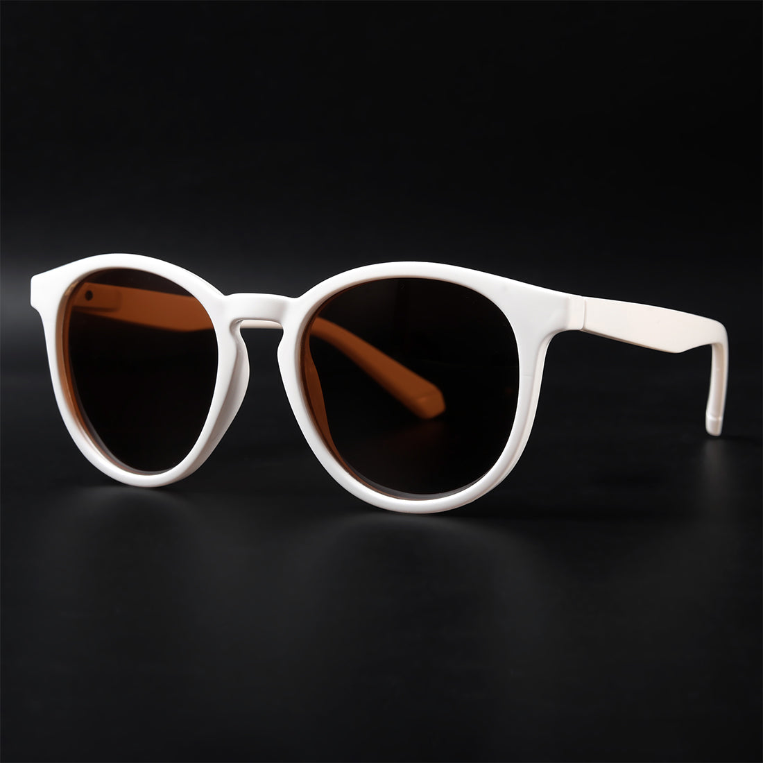 Radon White Polarized Round Sunglasses
