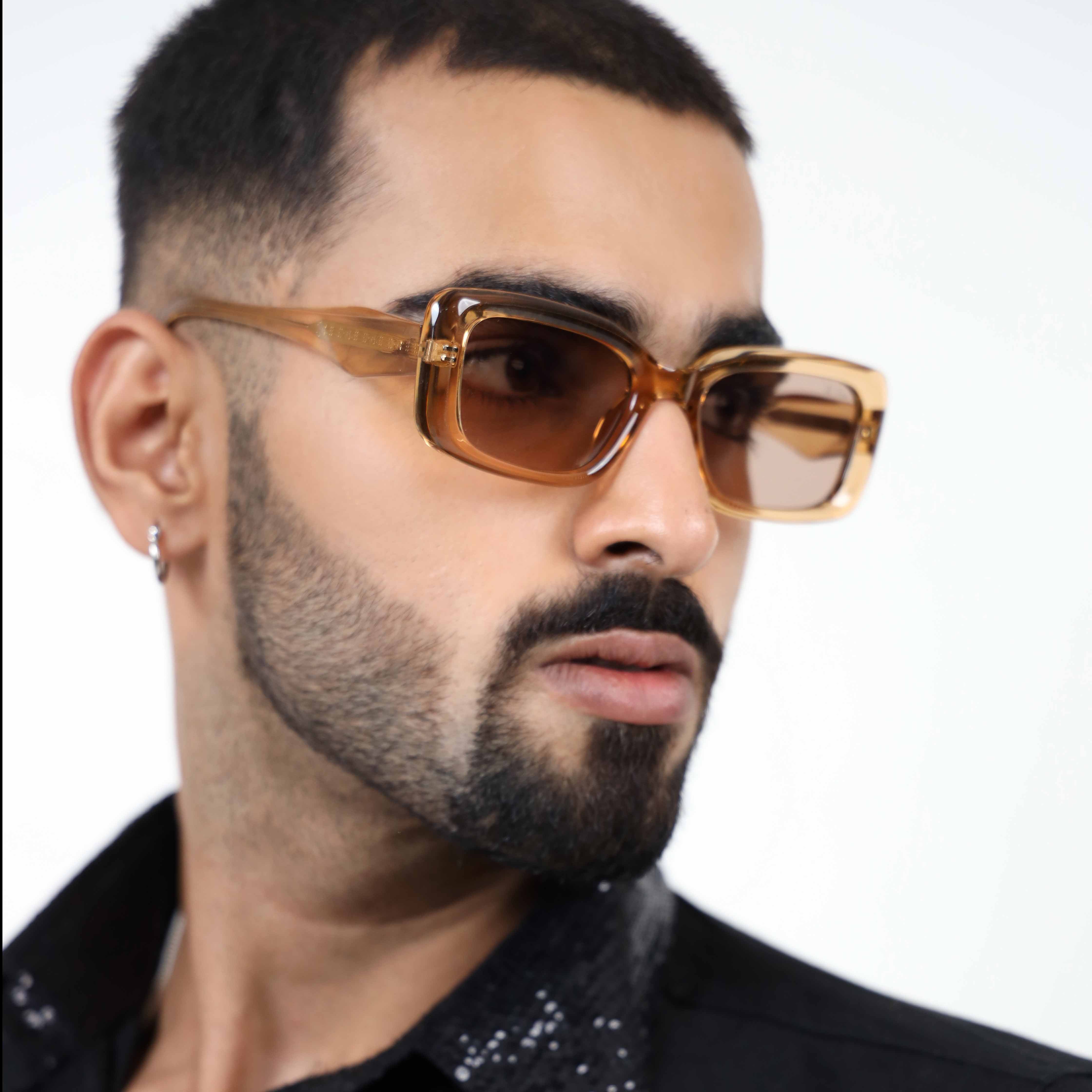 Eldrion Beige Oversized Sunglasses