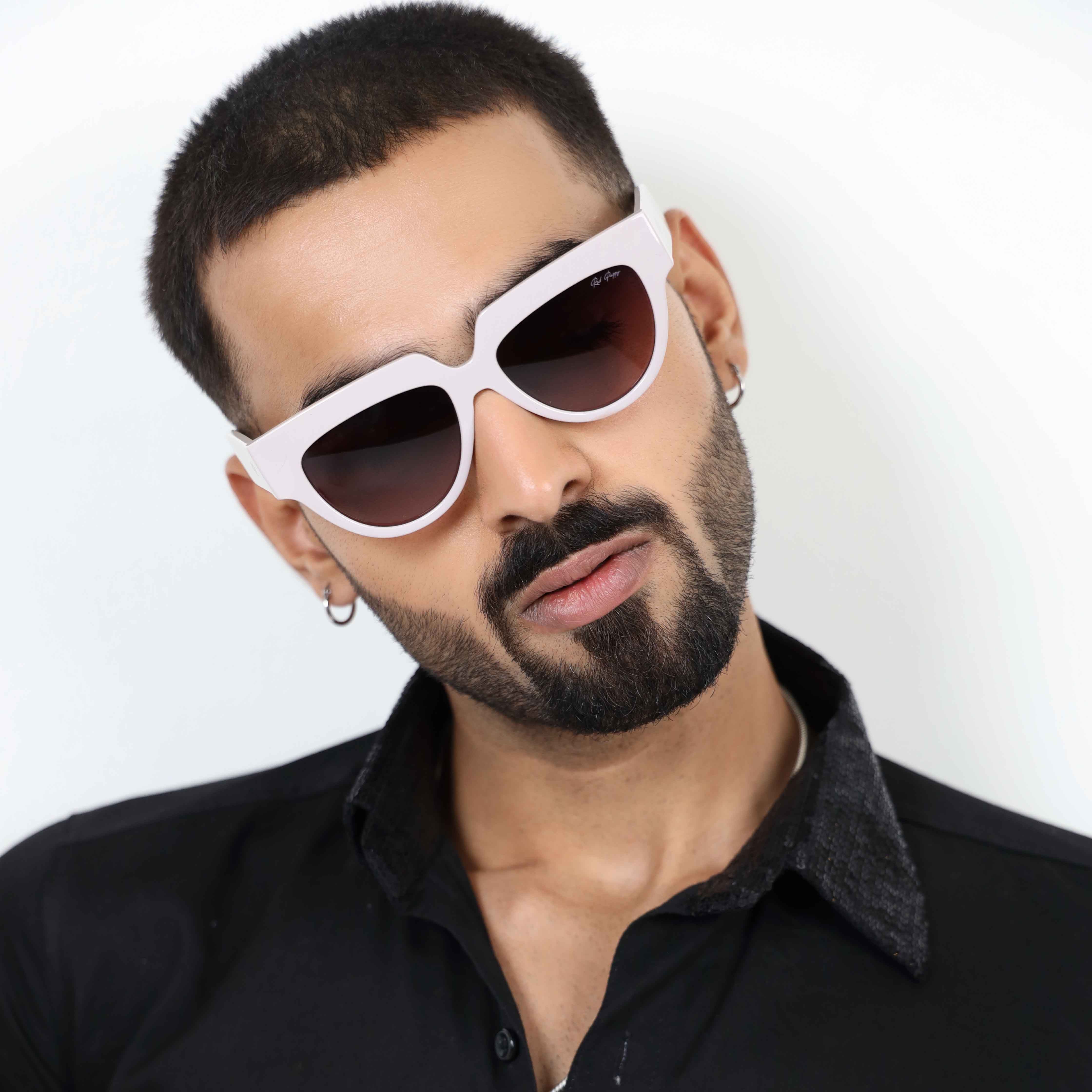 Sunscape Off White Polarized Round Sunglasses