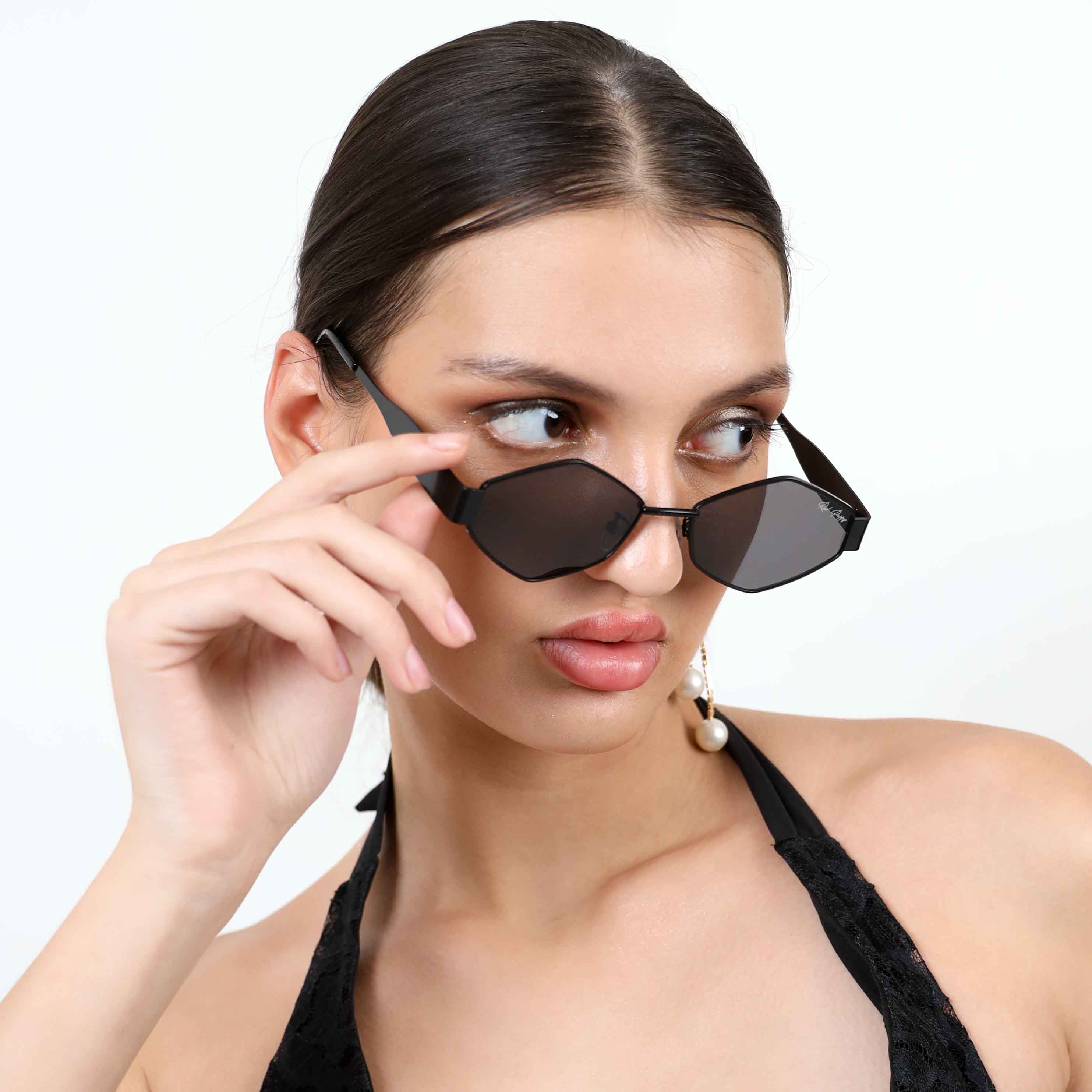 Fantasy Black Hexagonal Sunglasses